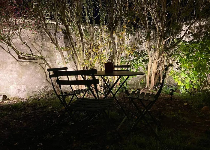 Apartment Le Garage - Insolite A 2 Pas De Lille Comines